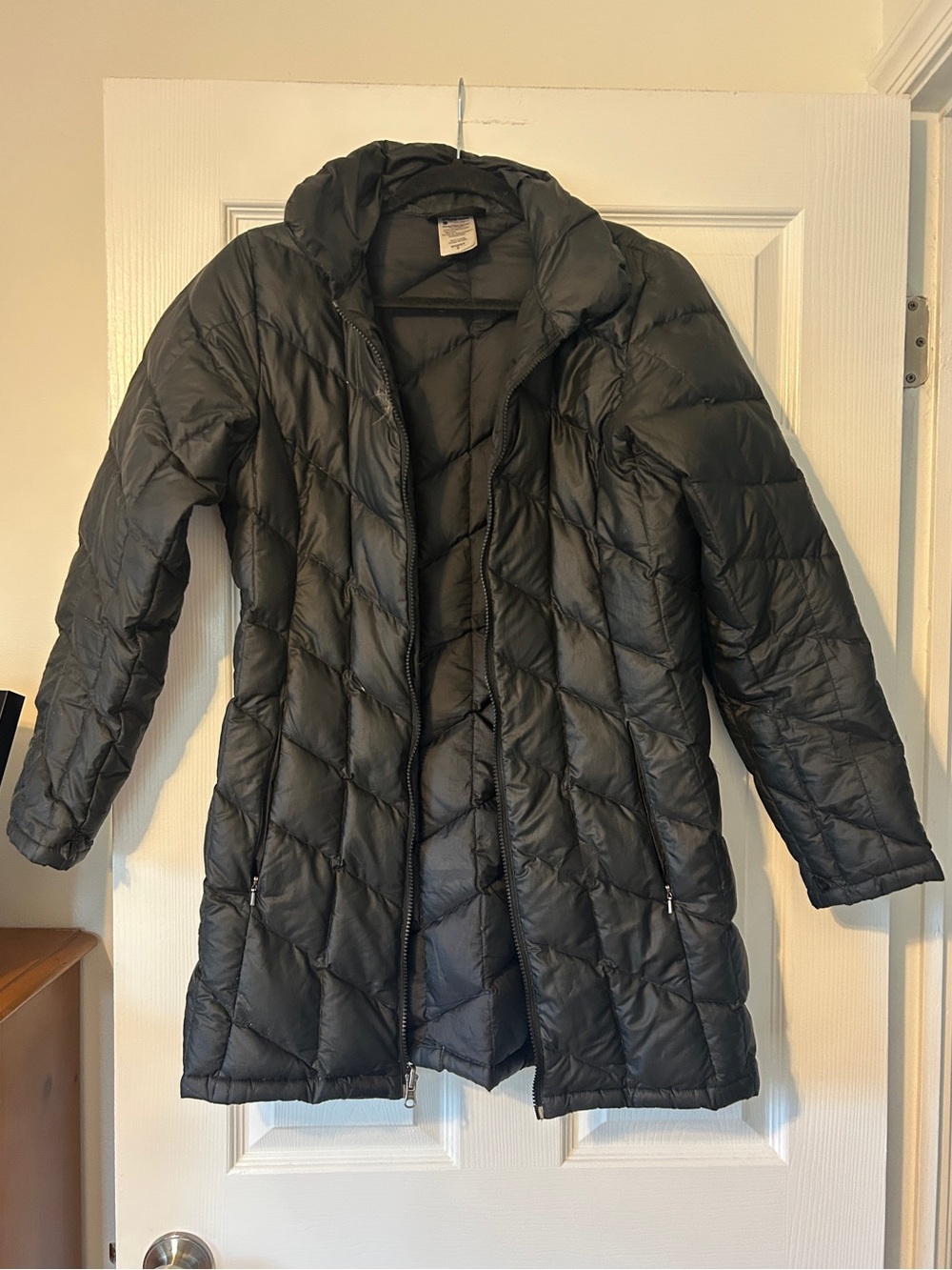 Patagonia Women’s Black Quilted Down Puffer Coat Size S